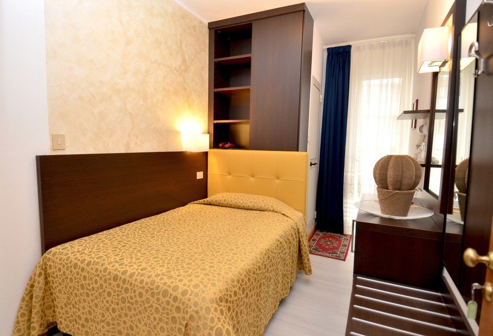 Hotel Stockholm 3*